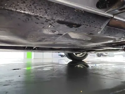 Toyota Camry 2023, 21100 км, за 101300 CNY - фото 2