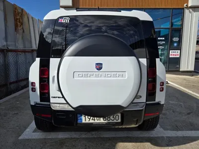 Land Rover Defender 2023, 37150 км, за 50900000 KRW