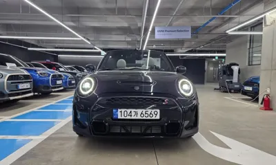 MINI Cooper Convertible 2023, 33435 км, за 28000000 KRW
