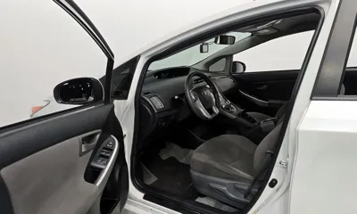 Toyota Prius 2015, 99778 км, за 8700000 KRW - фото 10