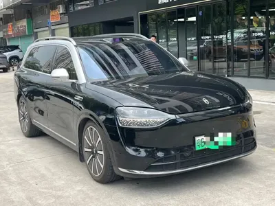 AITO 问界 AITO M9 2024, 30000 км, за 329799 CNY