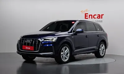 Audi Q7 · 2021 год