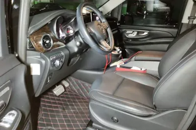 Mercedes-Benz V-Class 2018, 61200 км, за 183497.41 CNY - фото 16
