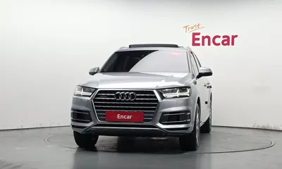 Audi Q7 2019, 46561 км, за 32300000 KRW