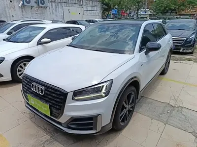 Audi Q2L · 2021 год