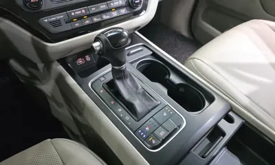 Kia Canival 2015, 130299 км, за 7900000 KRW - фото 9