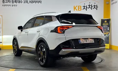 Kia Sportage 2025, 9140 км, за 48900000 KRW