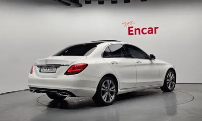 Mercedes-Benz C-Class 2019, 76037 км, за 20900000 KRW
