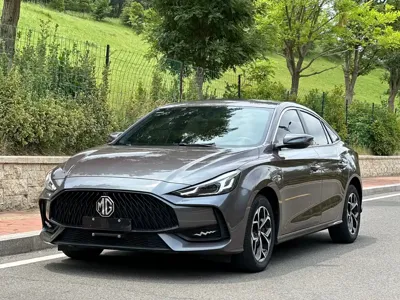 MG MG5 · 2022 год