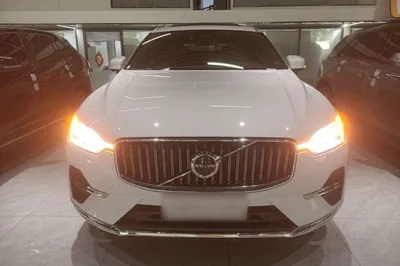 Volvo XC60 2024, 10300 км, за 202034.61 CNY