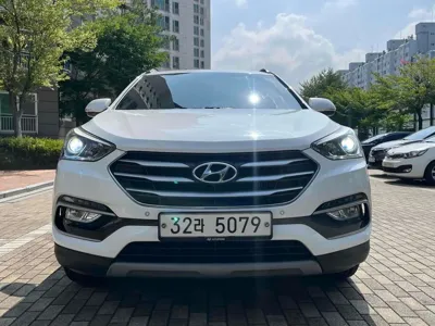 Hyundai Santafe 2018, 125000 км, за 15000000 KRW