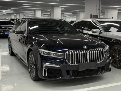 BMW 7 Series 2021, 30000 км, за 331700 CNY