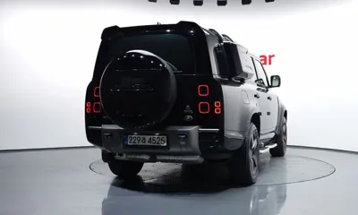Land Rover Defender 2023, 34734 км, за 89900000 KRW
