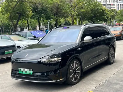 AITO 问界 AITO M9 · 2024 год