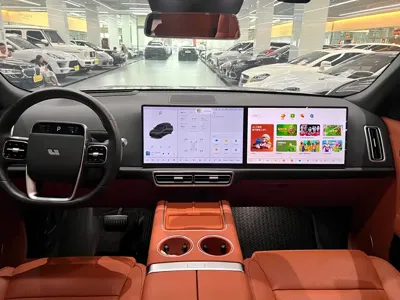 Li Auto Li L9 2024, 23000 км, за 298000 CNY