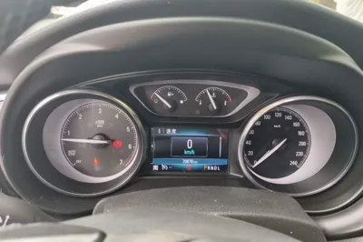 Buick Envision 2018, 70800 км, за 63200.72 CNY - фото 11