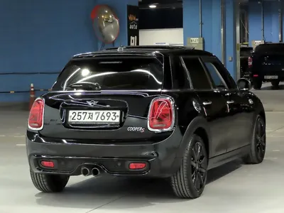 MINI Cooper 2019, 69339 км, за 16500000 KRW