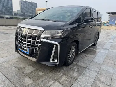 Toyota Alphard · 2021 год
