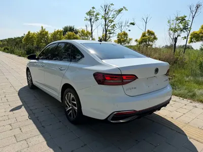 Volkswagen Lavida 2023, 26000 км, за 93800 CNY - фото 7