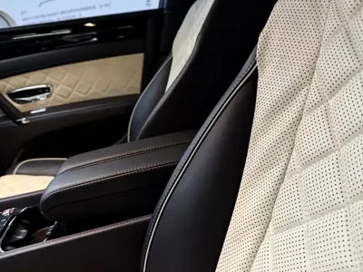 Bentley Flying Spur 2019, 40000 км, за 1020000 CNY - фото 12
