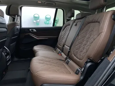 BMW X7 2024, 18700 км, за 623800 CNY - фото 8
