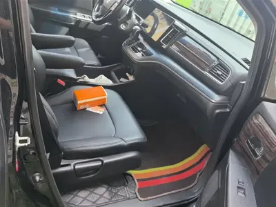 Honda Elysion 2018, 71400 км, за 93000 CNY - фото 8