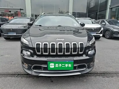 Jeep Cherokee 2017, 47699 км, за 35900 CNY