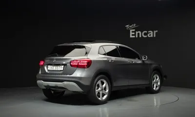 Mercedes-Benz GLA-Class 2018, 54056 км, за 99990000 KRW - фото 2