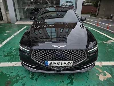Genesis G90 · 2021 год