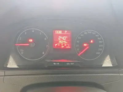 Volkswagen Santana 2022, 26000 км, за 42200 CNY - фото 12