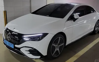 Mercedes-Benz EQE · 2023 год