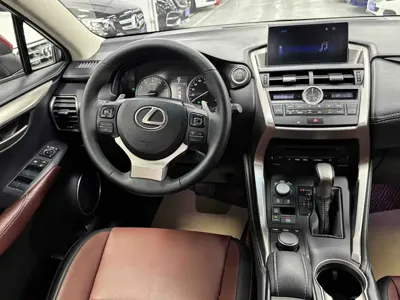Lexus NX 2015, 93000 км, за 83900 CNY - фото 7