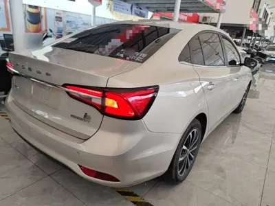 Roewe i5 2021, 68900 км, за 32100 CNY - фото 7