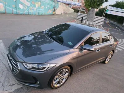 Hyundai Avante 2017, 86474 км, за 9900000 KRW - фото 1