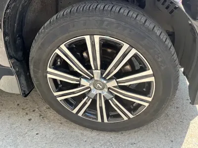 Lexus LX 2019, 180000 км, за 951300 CNY