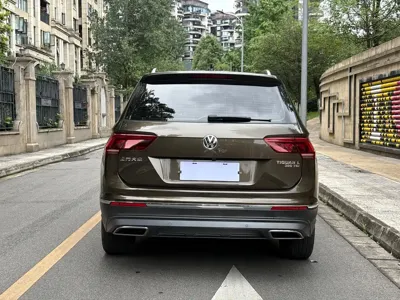 Volkswagen Tiguan L 2018, 60000 км, за 70100 CNY - фото 16