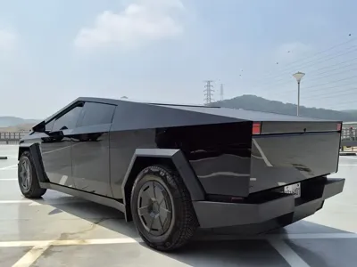 Tesla Cybertruck 2025, 6970 км, за 160000000 KRW