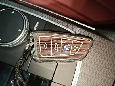 BMW 3 Series 2024, 27700 км, за 197200 CNY - фото 9