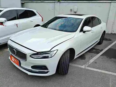 Volvo S90 2020, 33000 км, за 145000 CNY - фото 1