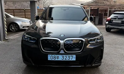 BMW iX3 2023, 50083 км, за 45000000 KRW - фото 1
