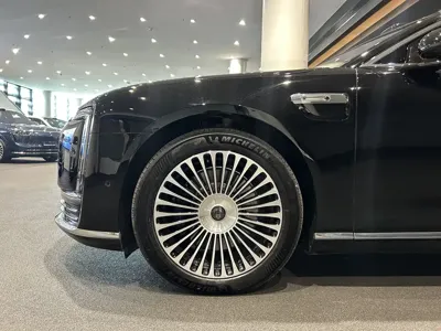 尊界 尊界S800 2025, 4000 км, за 595800 CNY