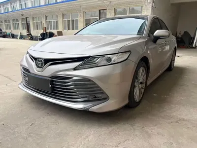 Toyota Camry · 2019 год
