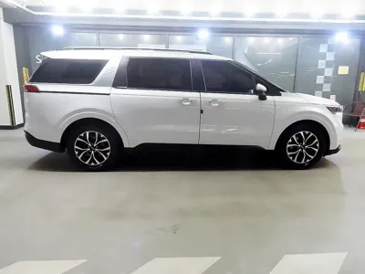 Kia Canival 2022, 81646 км, за 15466.27 USD