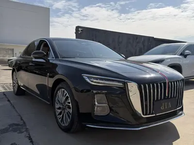 Hongqi Hongqi H5 2024, 25000 км, за 91500 CNY