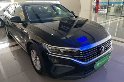 Volkswagen Passat 2024, 34000 км, за 110065.92 CNY - фото 3