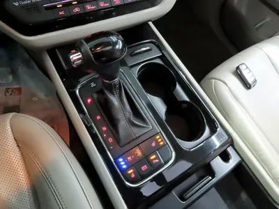 Kia Canival 2016, 206190 км, за 8300000 KRW - фото 9