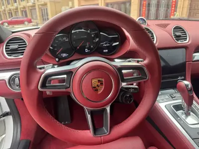 Porsche 718 2024, 27000 км, за 338000 CNY - фото 8