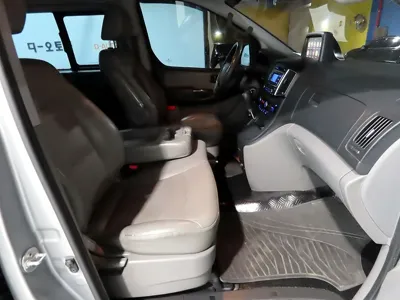 Hyundai Starex 2019, 151971 км, за 12000000 KRW - фото 7