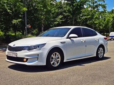 Kia K5 · 2016 год