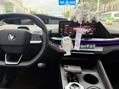 Changan UNI-V 2024, 10000 км, за 71800 CNY - фото 8